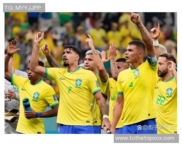 十位足球明星的传奇故事与他们在绿茵场上的辉煌成就解析